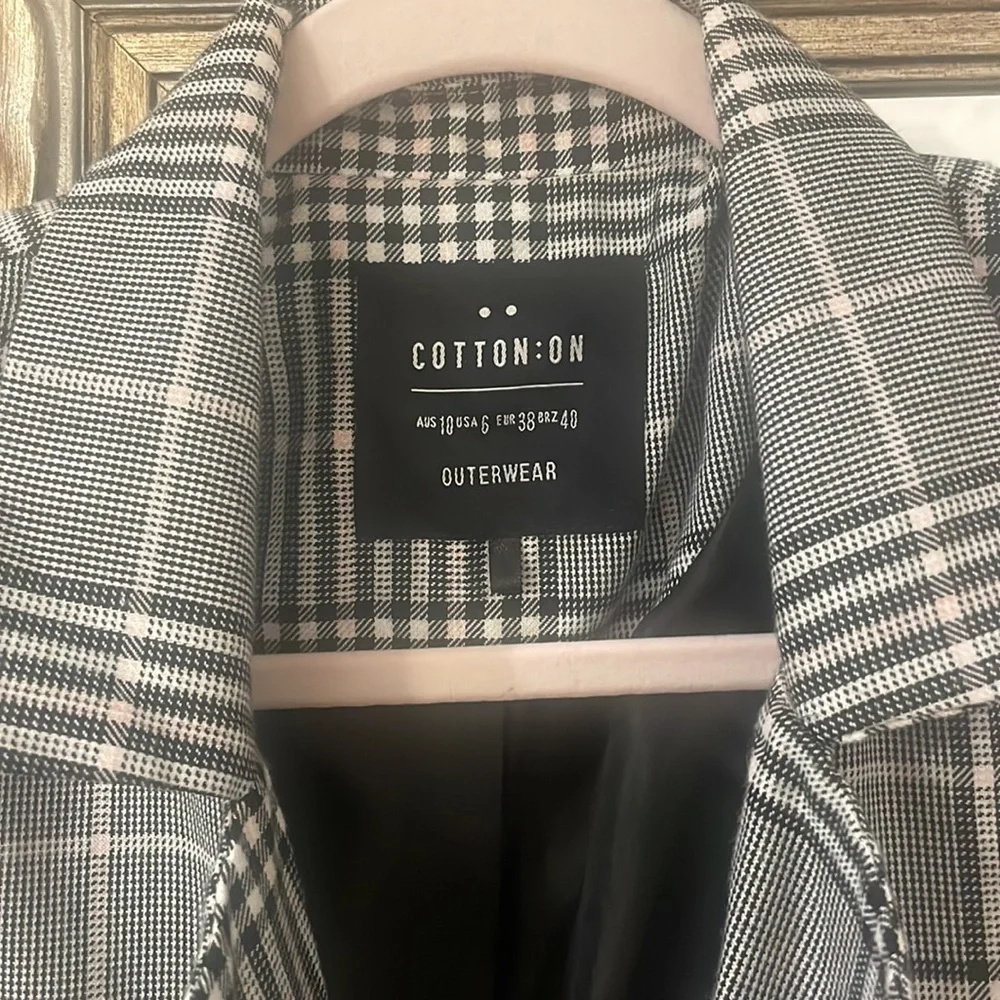 Cotton on oversized plaid blazer - Picture 2 of 9